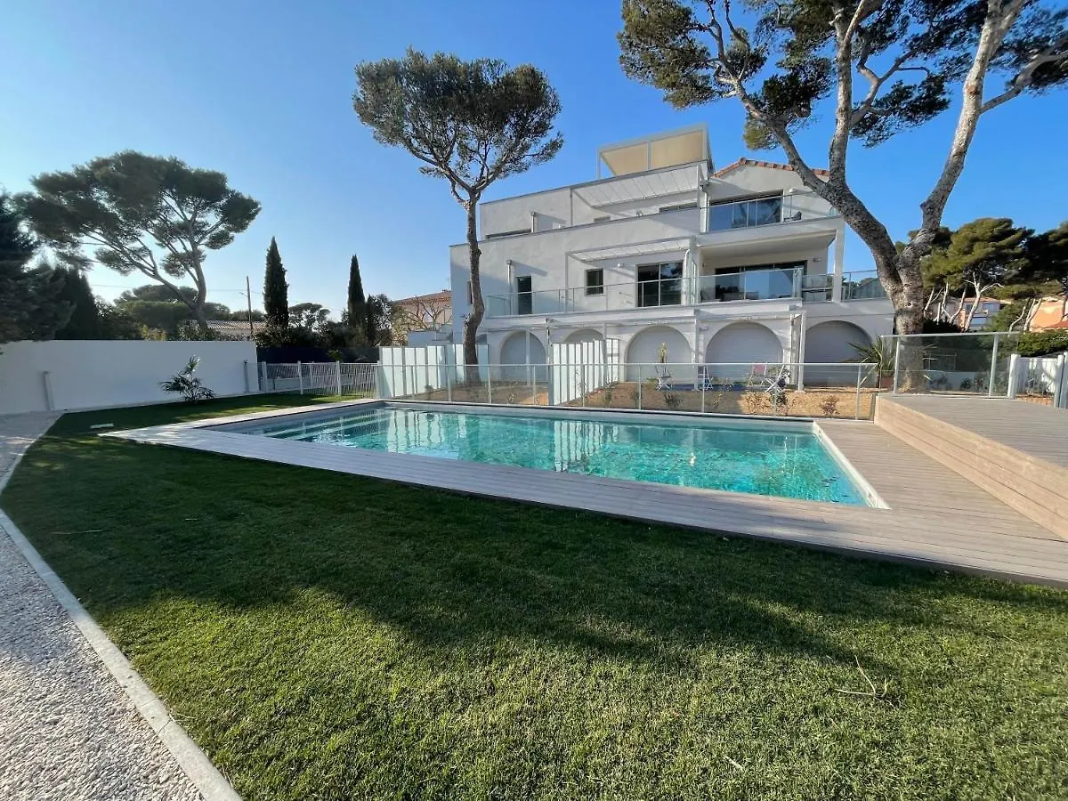 Appartement T2 Piscine Et Plage contacts