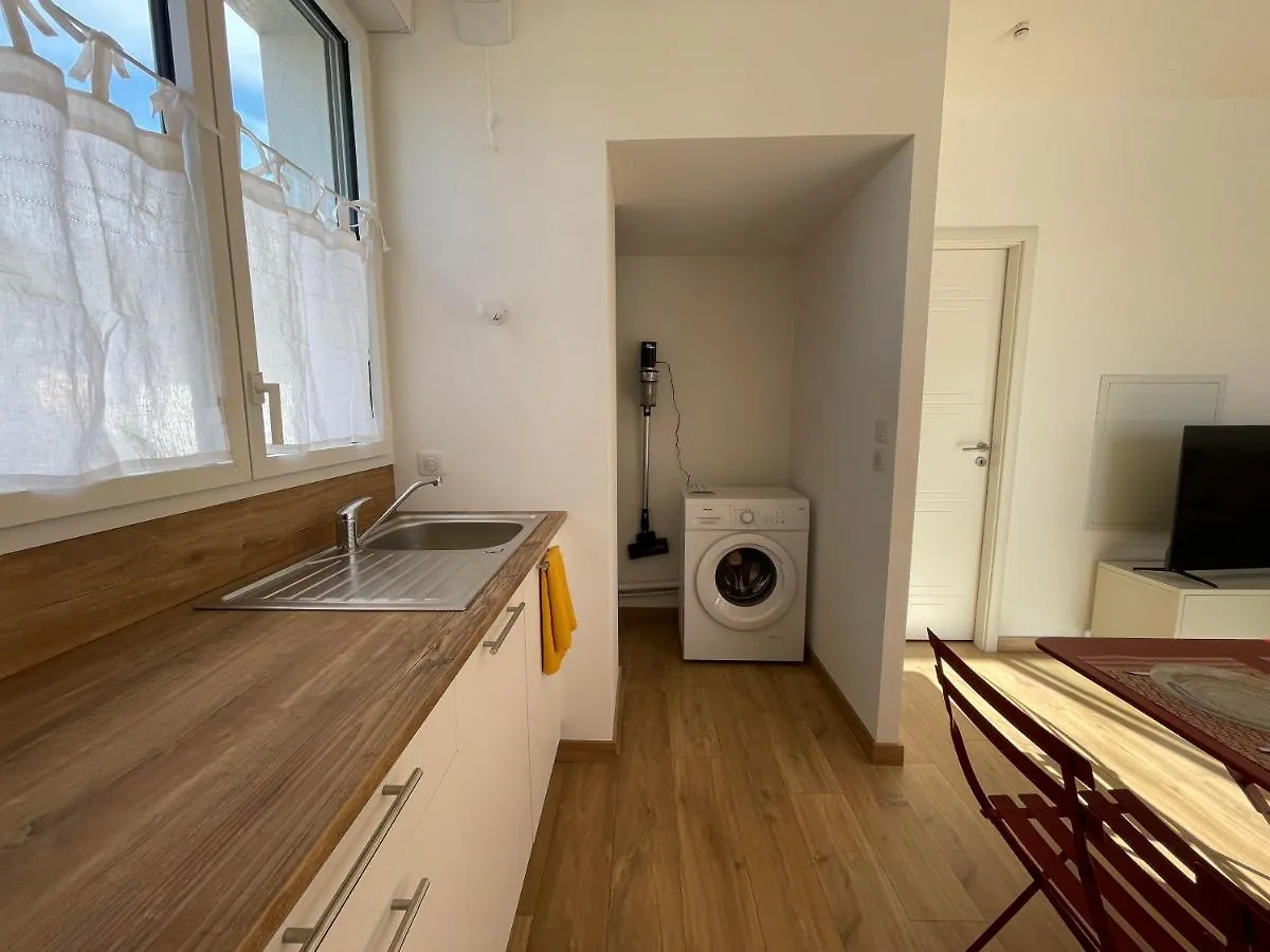 Appartement T2 Piscine Et Plage Carry-le-Rouet Apartment